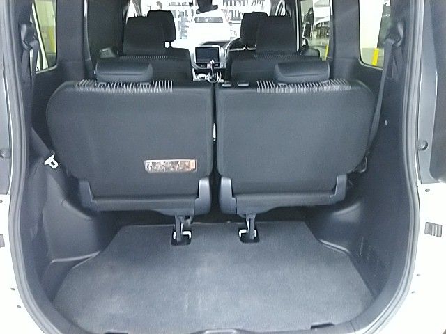 Toyota VOXY 2019-04 7750-19