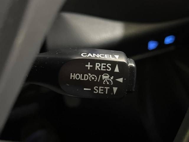Toyota C-HR 2017-05 193147-6