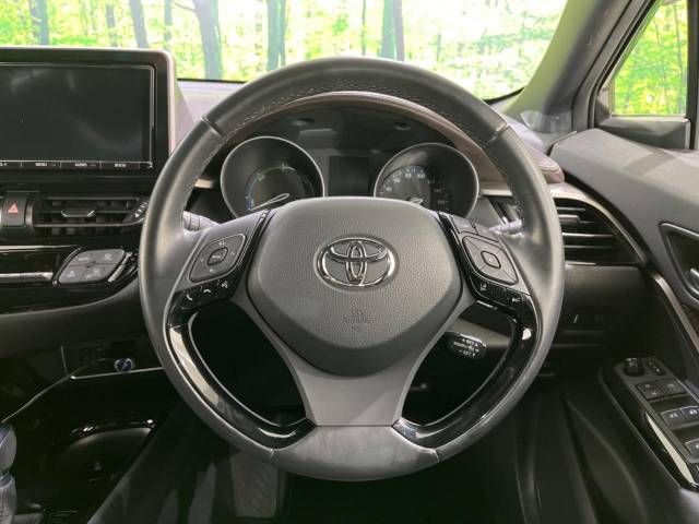 Toyota C-HR 2017-05 193147-11