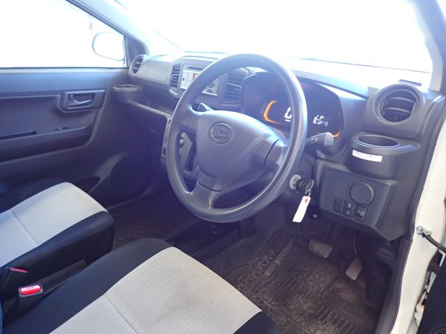 Daihatsu MIRA ES 2018-07 16827-1