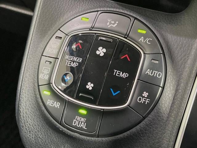 Toyota VOXY 2014-10 18215-5