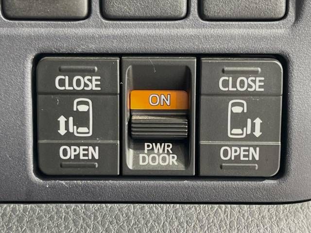 Toyota VOXY 2014-10 18215-3