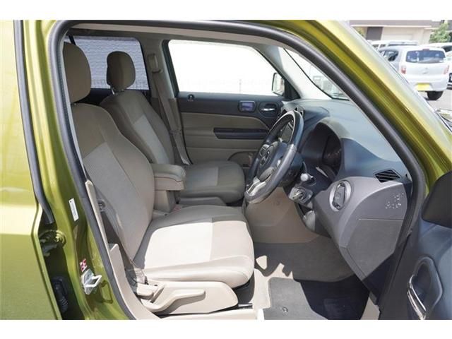 Jeep PATRIOT 2012-04 7544-8