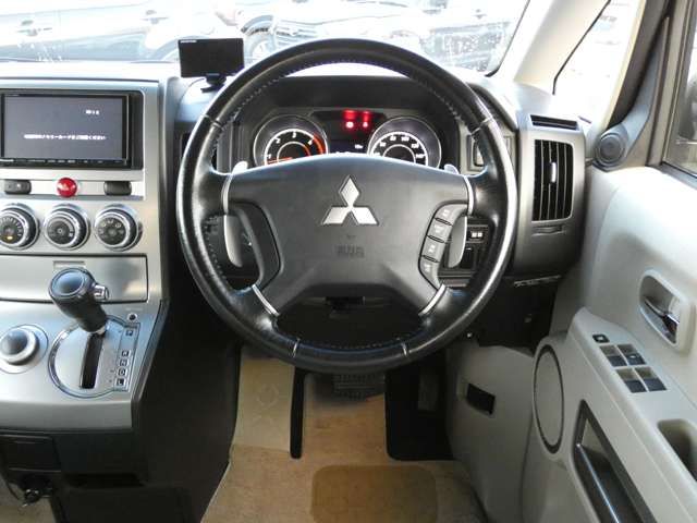 Mitsubishi DELICA D5 2013-06 190241-12