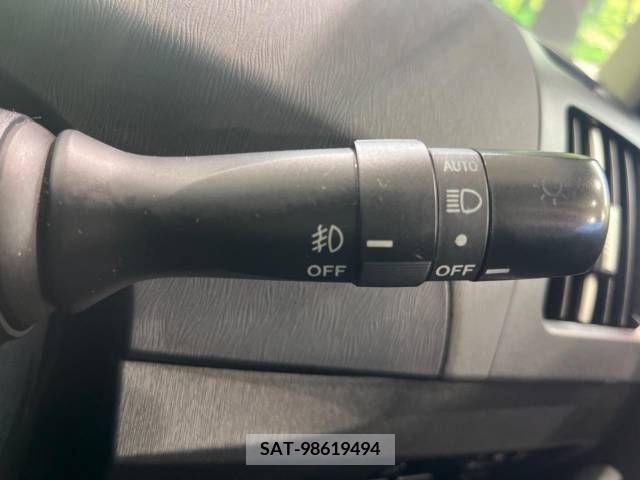 Toyota PRIUS 2012-07 366327-6