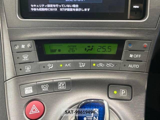 Toyota PRIUS 2012-07 366327-5