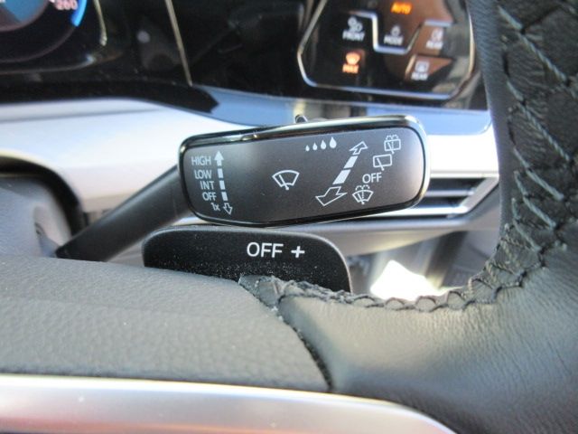 VolksWagen GOLF 2021-09 187452-13