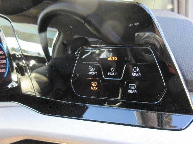 VolksWagen GOLF 2021-09 187452-14