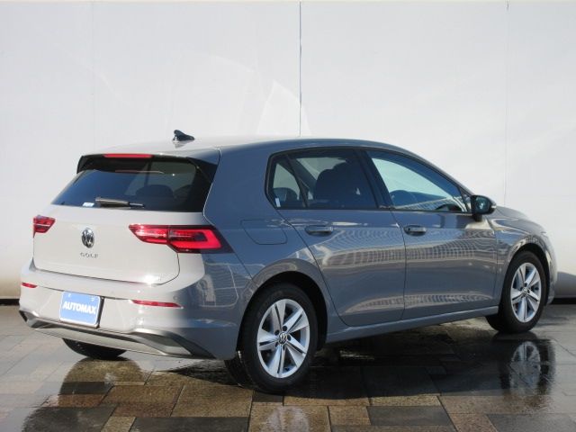 VolksWagen GOLF 2021-09 187452-2