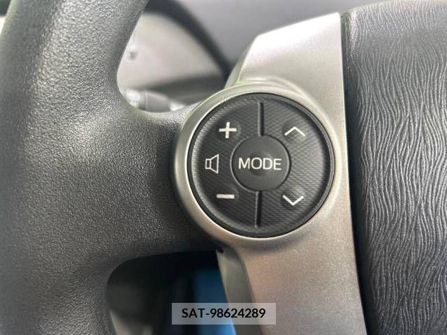 Toyota PRIUS 2015-09 382701-4