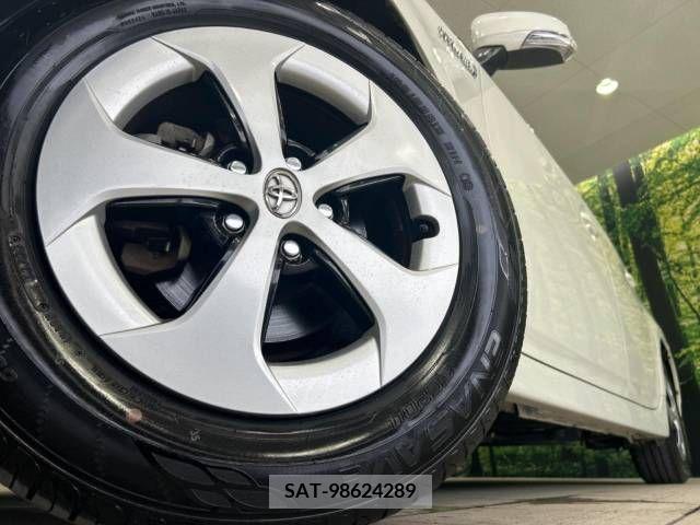 Toyota PRIUS 2015-09 382701-13