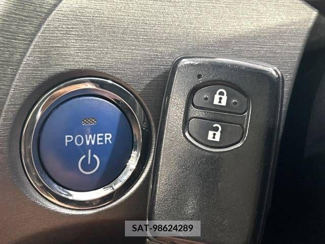 Toyota PRIUS 2015-09 382701-7