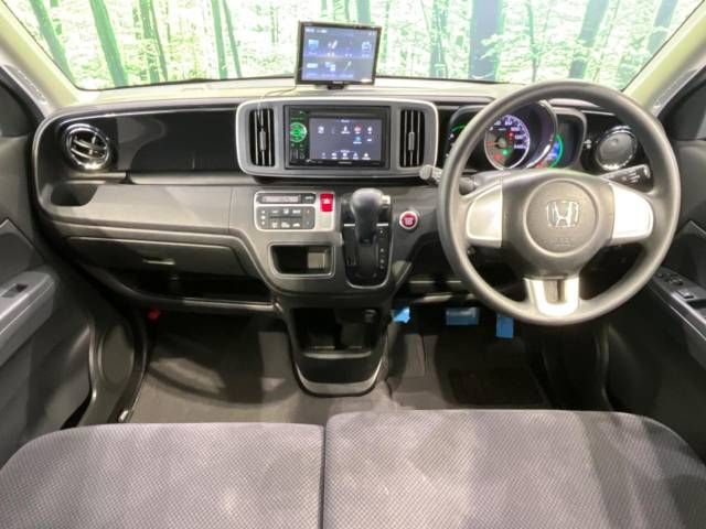 Honda N-ONE 2012-01 10385-1