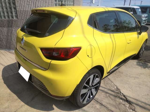 Renault LUTECIA 2013-12 10188-2