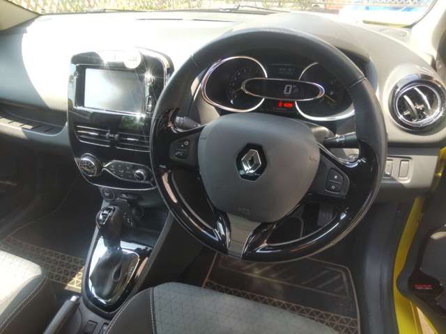 Renault LUTECIA 2013-12 10188-4