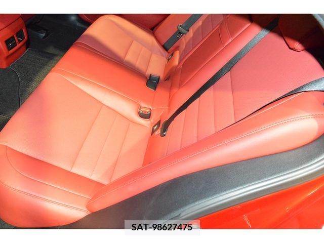 Lexus IS 2021-06 275412-12
