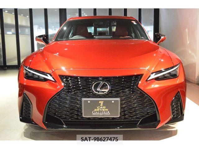 Lexus IS 2021-06 275412-2