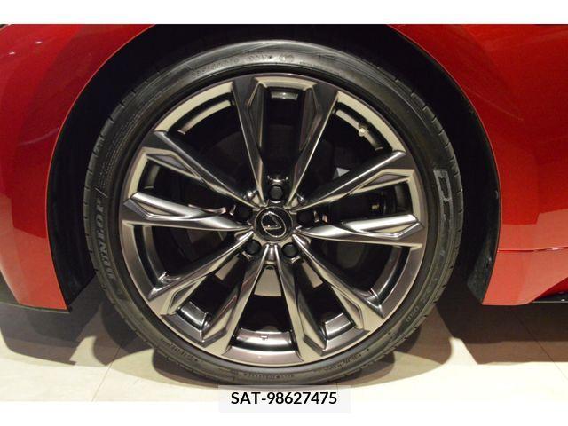 Lexus IS 2021-06 275412-13