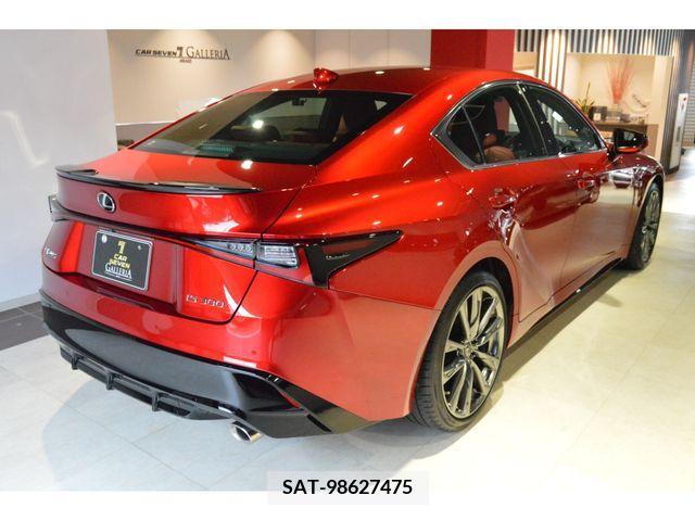 Lexus IS 2021-06 275412-3