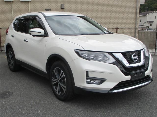 Nissan X-TRAIL 2017-07 18132-7