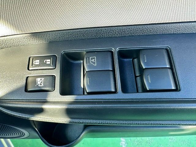 Nissan NOTE 2018-09 29058-22