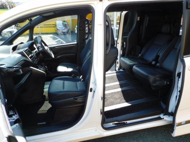 Toyota ESQUIRE 2021-10 9962-7