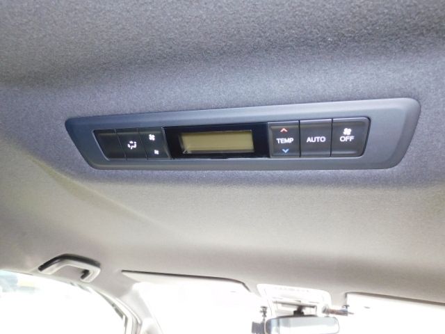 Toyota ESQUIRE 2021-10 9962-8