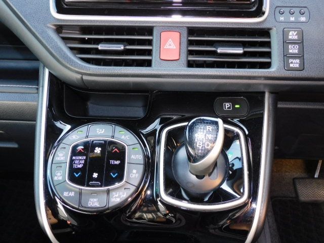 Toyota ESQUIRE 2021-10 9962-12