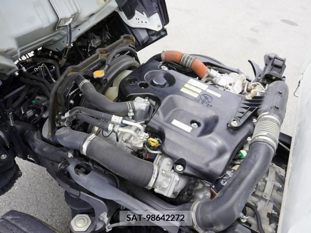 Isuzu ELF TRUCK 2017-01 387959-15