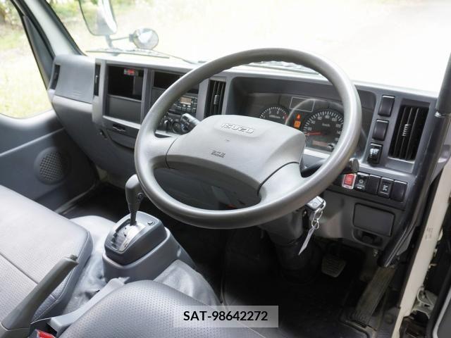 Isuzu ELF TRUCK 2017-01 387959-2