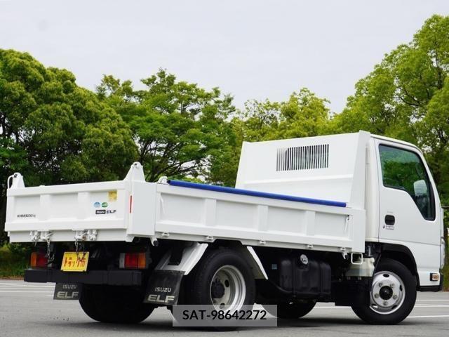 Isuzu ELF TRUCK 2017-01 387959-1