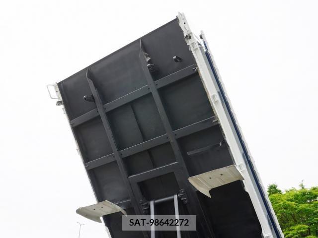 Isuzu ELF TRUCK 2017-01 387959-17