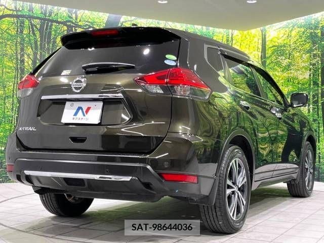 Nissan X-TRAIL 2017-09 209808-17