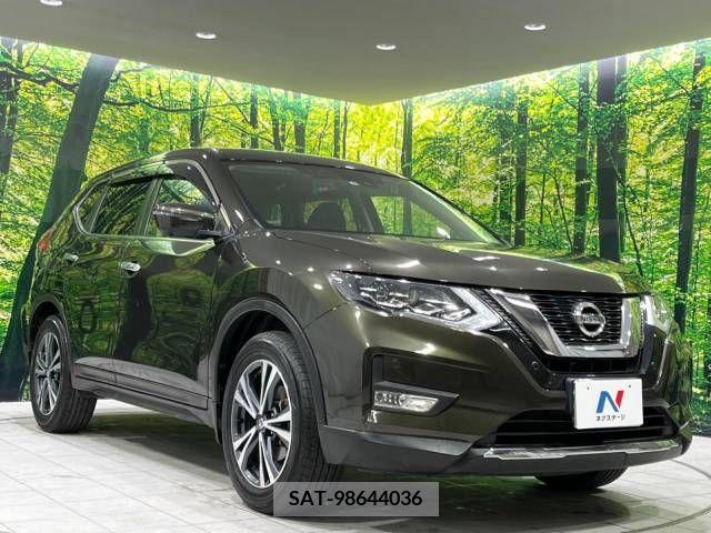 Nissan X-TRAIL 2017-09 209808-16