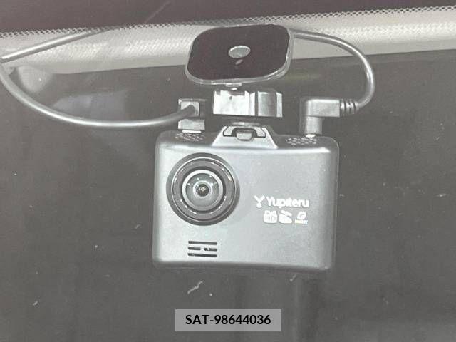 Nissan X-TRAIL 2017-09 209808-5