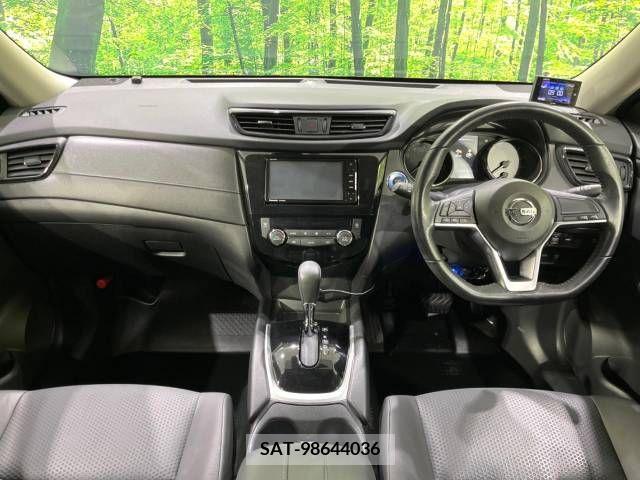 Nissan X-TRAIL 2017-09 209808-1