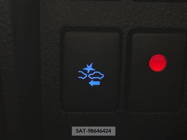 Toyota VELLFIRE 2017-11 287940-6