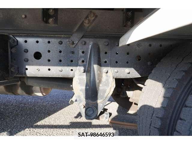 Mitsubishi CANTER 2019-08 211737-9