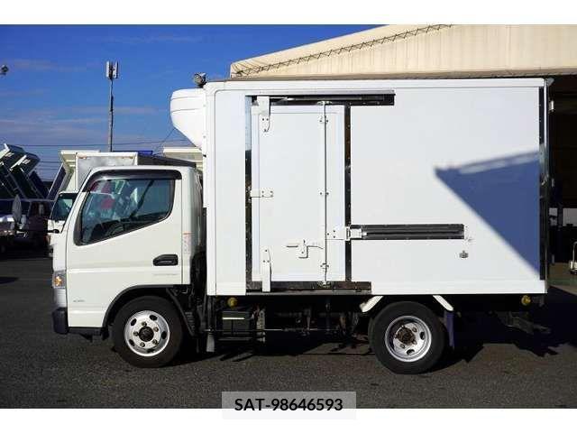 Mitsubishi CANTER 2019-08 211737-2