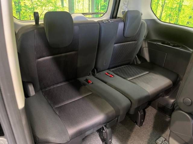 Nissan SERENA 2018-07 12367-10