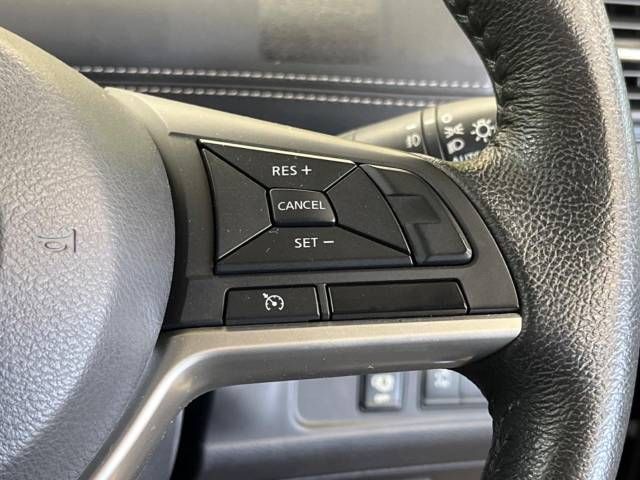 Nissan SERENA 2018-07 12367-5