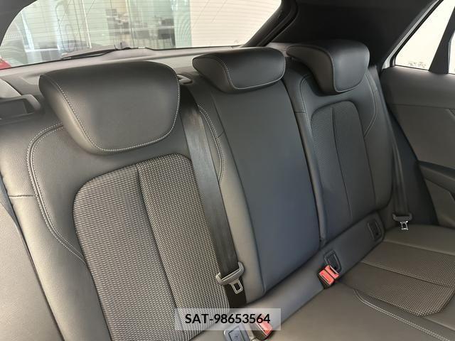 Audi Q2 2022-09 318017-14