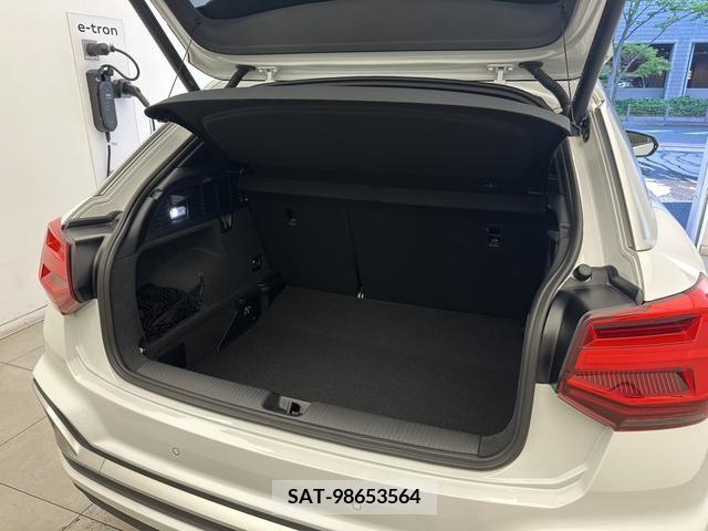 Audi Q2 2022-09 318017-15