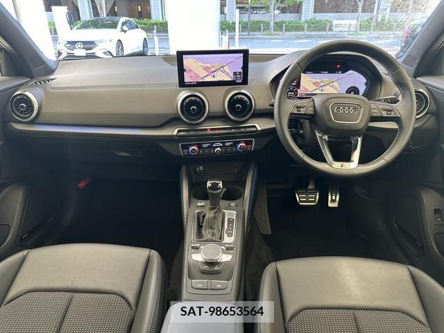 Audi Q2 2022-09 318017-6