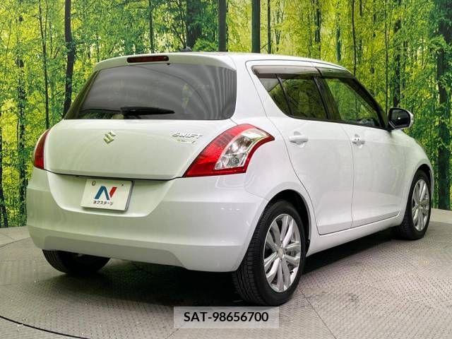 Suzuki SWIFT 2015-04 320940-17