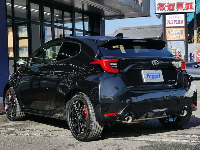 Toyota YARIS 2023-10 190674-5