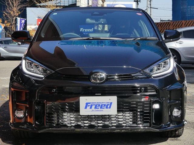 Toyota YARIS 2023-10 190674-8