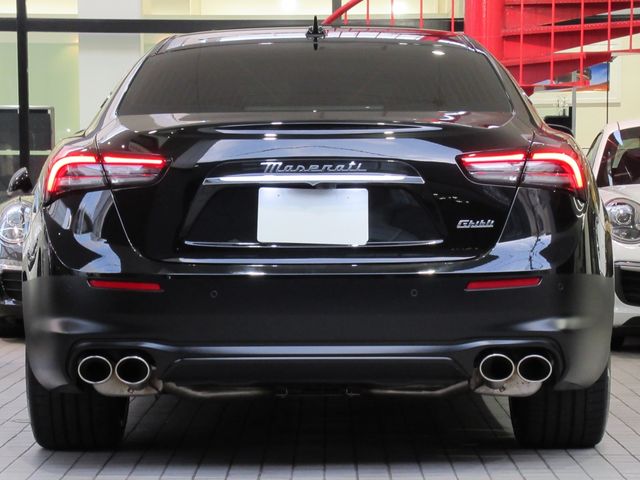 Maserati GHIBLI 2022-03 7414-25