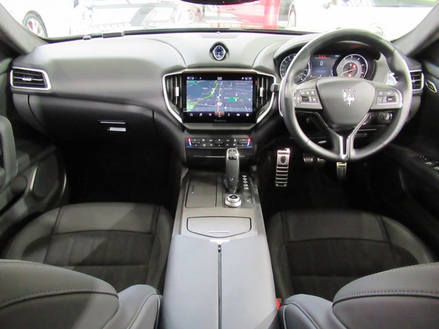 Maserati GHIBLI 2022-03 7414-1