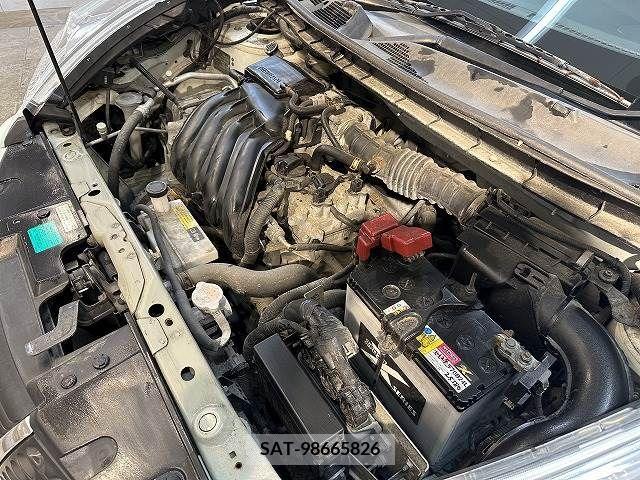 Nissan JUKE 2012-06 374098-13